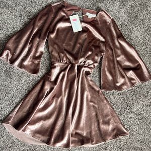 Champagne/light pink dress